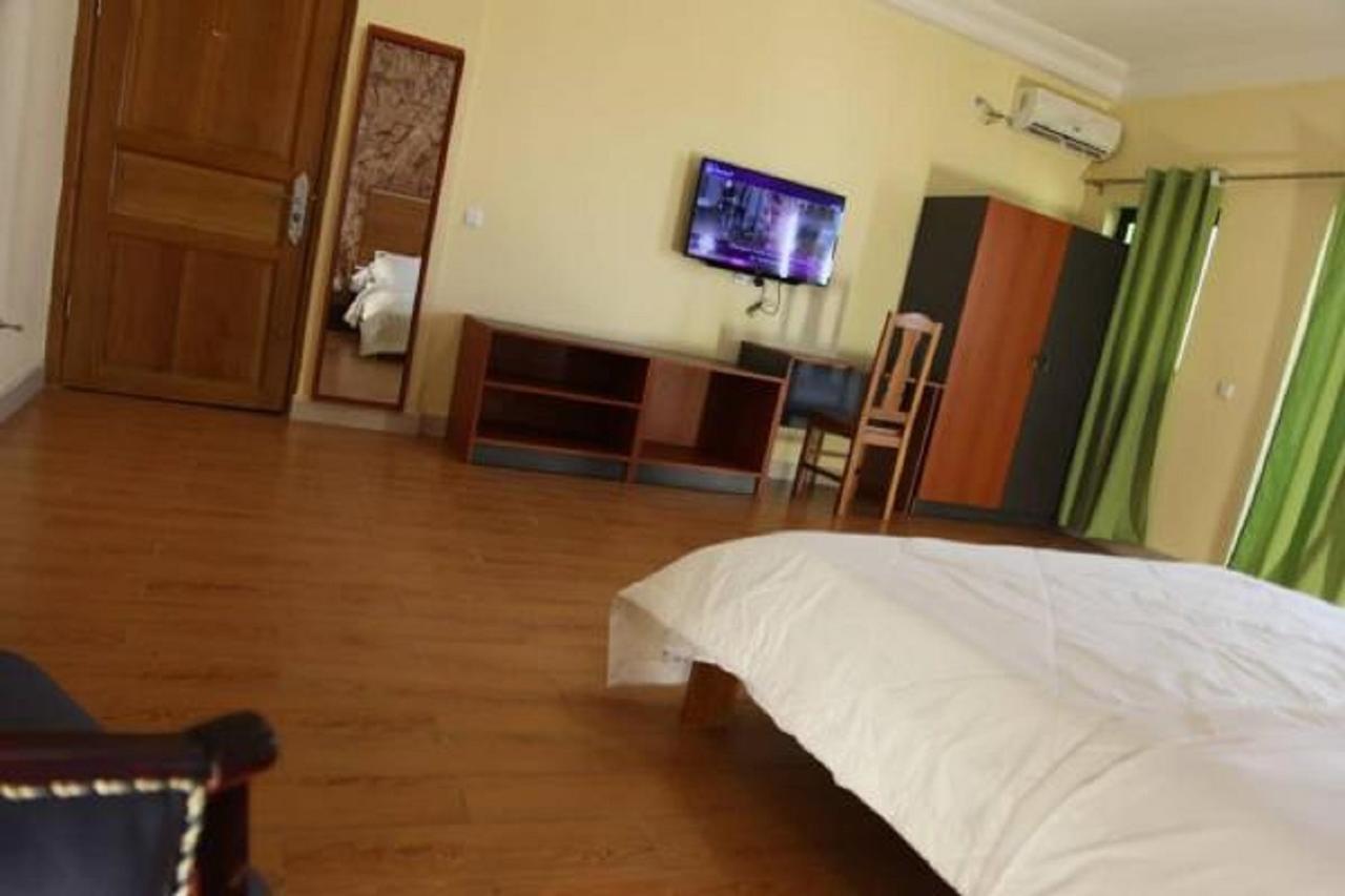 Cityzen Hotel Douala Bagian luar foto